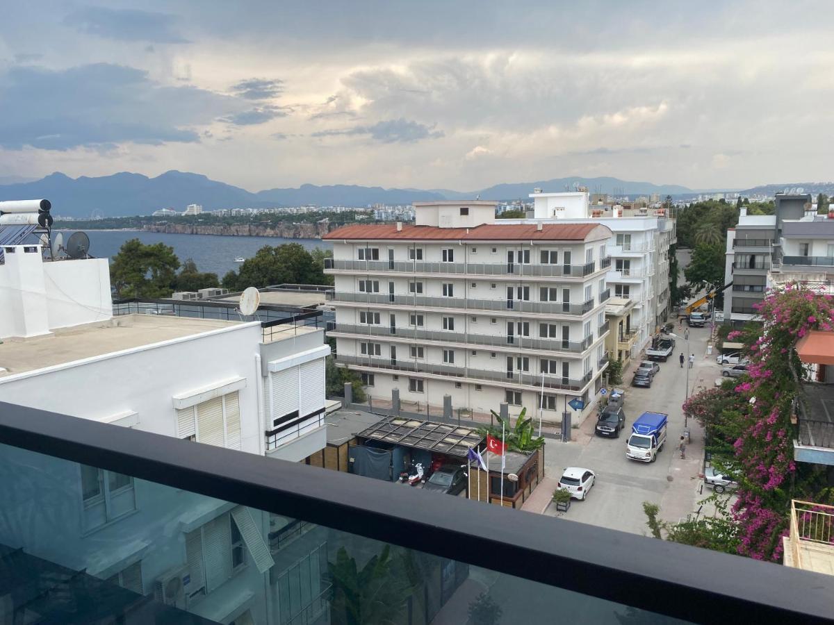 In The Middle Hotel Antalya Exterior foto